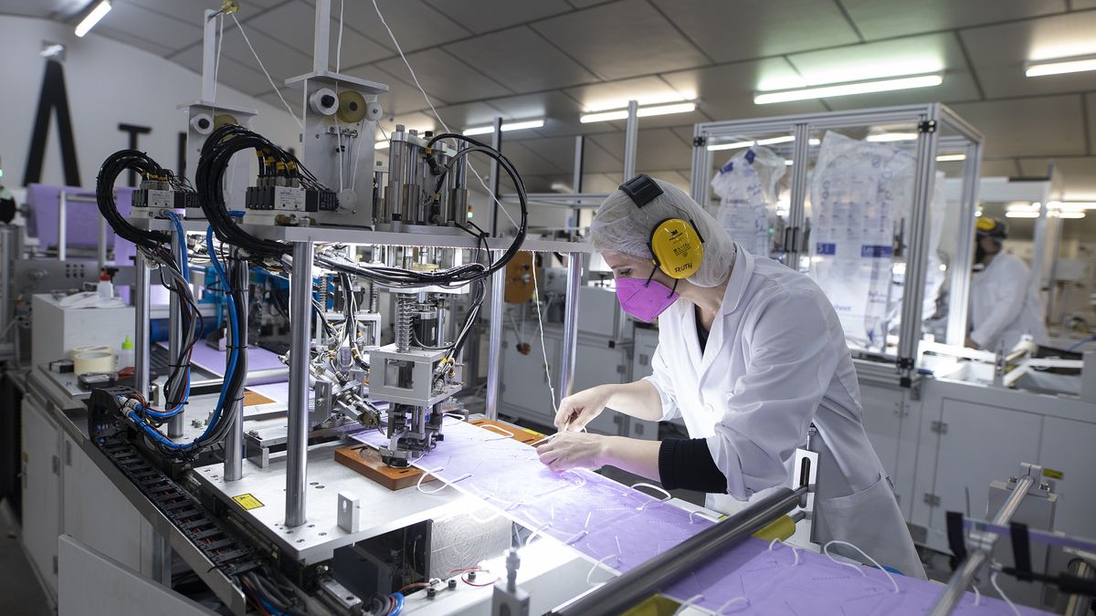 Las empresas a partir de 50 trabajadores sin plan de igualdad se enfrentan a multas de 7.500 euros desde este lunes