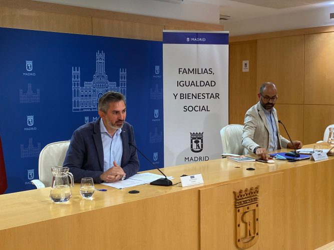 El delegado de Familias, Igualdad y Bienestar Social ha presentado un estudio municipal sobre las familias jóvenes de Madrid